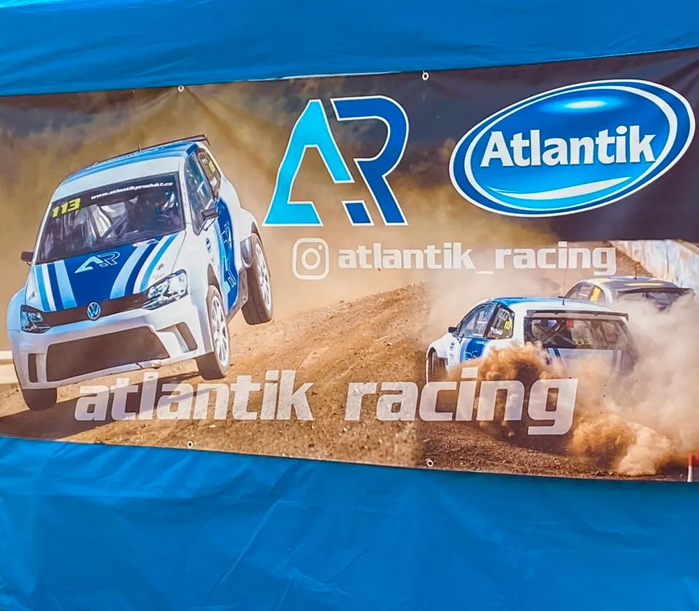 Velkoformátový banner na akci